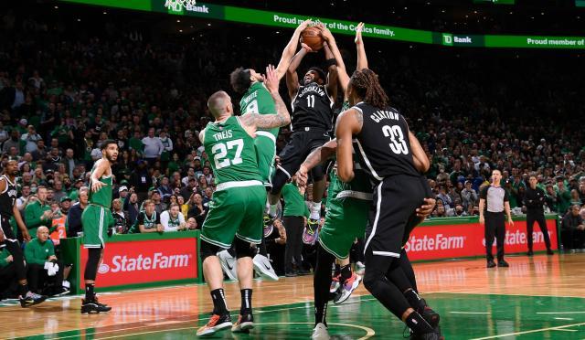 半岛体育官方网站-从统治波士顿到全场隐身 欧文哑火令篮网浪费好局